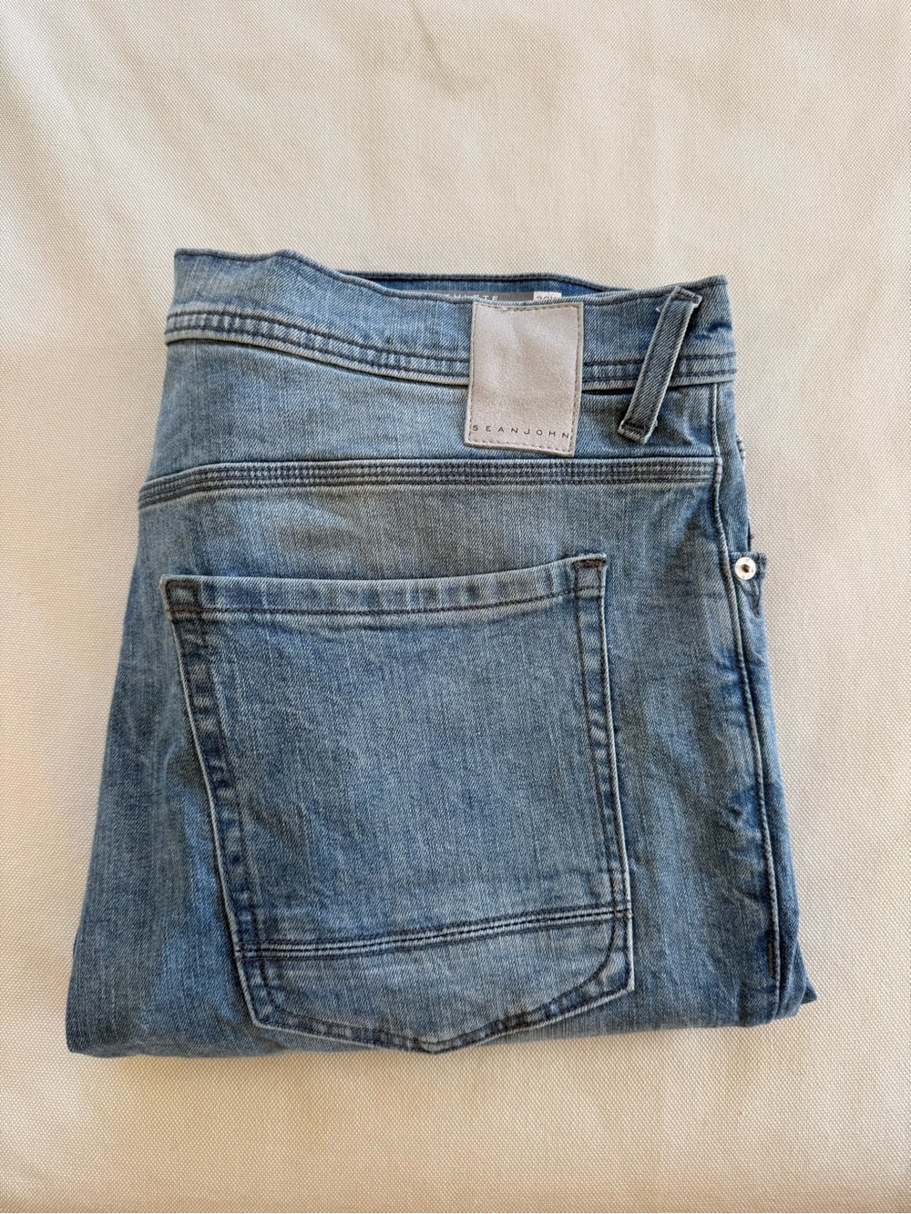 Sean John Men's Light Wash Straight Leg Jeans